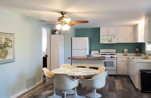 Lake Haus | UNTERKUNFT AM SEE / LK. GEORGE, MI / FAMILIENFREUNDLICH