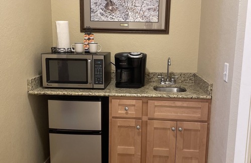 Birchwood Eigentumswohnung | Lakefront Efficiency Condo, Indoor Pool/Hot Tub-Tagalong Golf Resort Unit431B