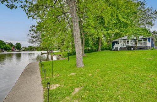 Colon Haus | Lakefront Getaway with Private Dock in Colon!