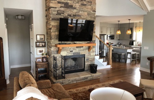 Wedowee Haus | Lakefront Home - Large Covered Porch and Boat Slip 4BR/ 3 1/2 BA WONDERFUL!