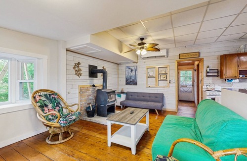 Augusta Hütte | Lakefront Home on Togus Pond with 2 Decks, Great View & Shared Canoe/Firepit