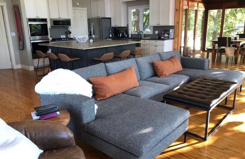 Edwards Haus | Haus am See mit atemberaubendem Panoramablick