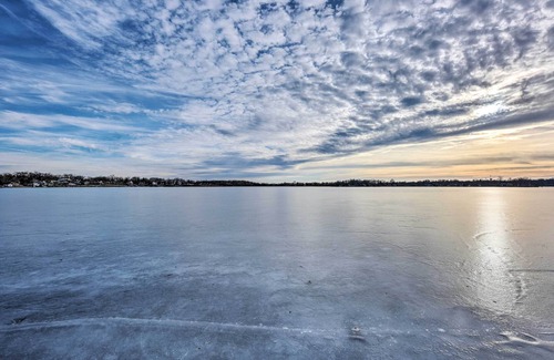 Long Lake Haus | Lakefront Ingleside Home w/ Dock & Kayaks!