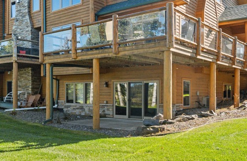 McGregor Haus | Lakefront Lodge - spacious-luxurious