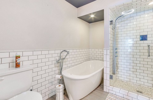 Cadillac Hütte | Lakefront Michigan Cottage w/Grill, Dock & Kayaks