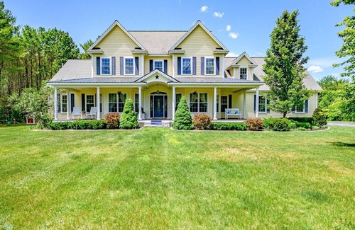 Denmark Haus | Lakefront Moose Pond Retreat