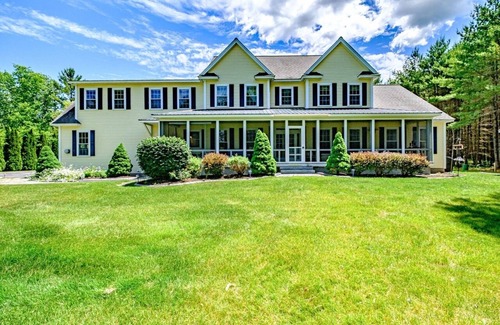 Denmark Haus | Lakefront Moose Pond Retreat