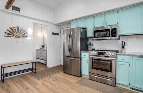 Gladwin Haus | Lakefront Oasis w/ Private Beach! Sleeps 8!