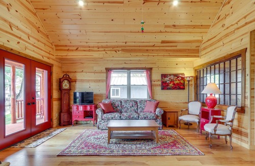 Nashport Haus | Lakefront Ohio Home - Dock Space, Fire Pit & Grill