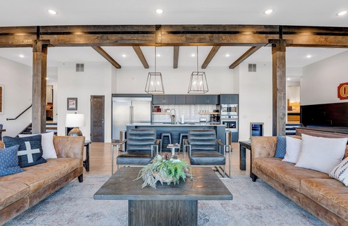 Osage Beach Eigentumswohnung | Penthouse in den Reserve Lofts