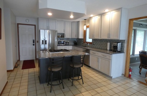 Canadian Lakes Haus | Seegrundstück in Ferienanlage, ganzjährig