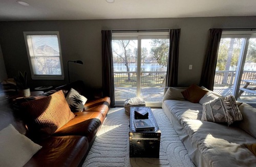 Enfield Haus | Lakefront Property with Scenic View - All Seasons!