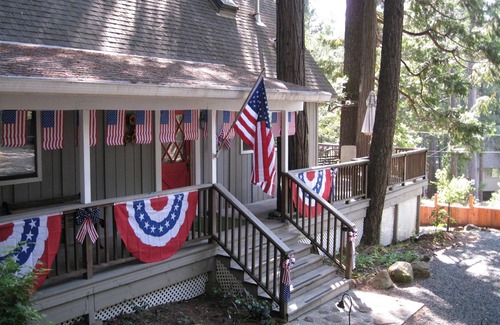 Nevada City Skihütte | "Lakeside, Camp-Run-A-Muck", 4 Zim., 2 Bäder (13 Schlafplätze)