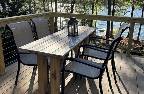 Liberty Skihütte | Lakeside Chalet w/ dock and King bed!