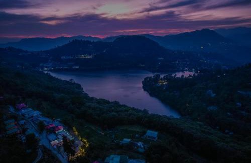 Amritpur Haus | Lakeside cottage at saikhola