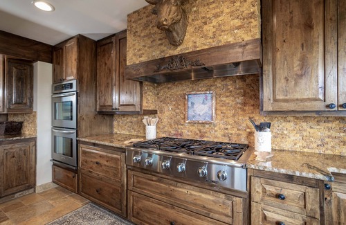 Lakeside Haus | Lakeside home w/private hot tub & indoor sauna w/stunning views - Lake Forest Retreat