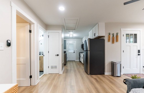 Lakeview Haus | Lakeside Oasis Cottage - Indian Lake!