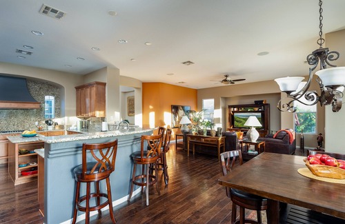 Balboa Way Haus | Lakeside Property mit Infinity-Pool und Whirlpool