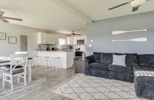 Bloomingdale Haus | Lakeside Retreat on South Scott Lake – Pet Friendly | Sleeps 8