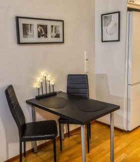 Jyvaskyla Wohnung | Lakeside Serenity Lutakko - sauna, parking