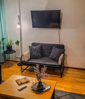 Jyvaskyla Wohnung | Lakeside Serenity Lutakko - sauna, parking