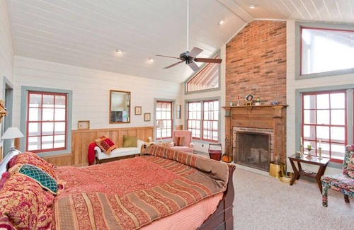 Franklin Kabine | LakeTrail Lodge E-Wing- outside hottub opt LT-EW