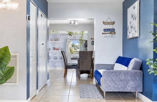 West Park Haus | Welcome to Lakeview Oasis, located 15 minutes to beaches 🌊 and casinos 🎰