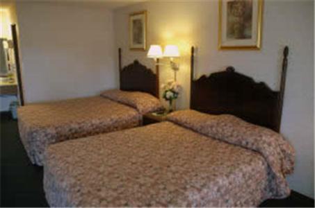 Willmar Hotel | Lakeview Inn