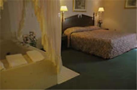 Willmar Hotel | Lakeview Inn