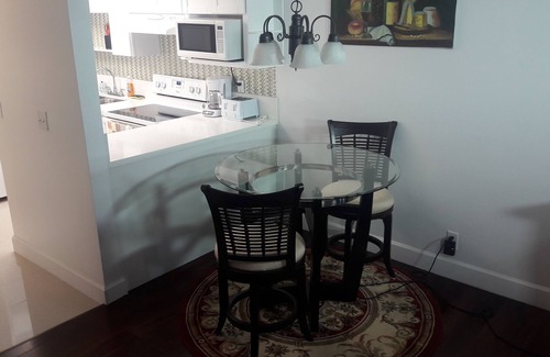 Downtown Wohnung | LAKEVIEW MANOR EINRAUMWOHNUNG