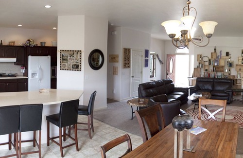 Benton City Haus | Laliik Iniit North - Versteck der Roten Berge zwischen den Reben.