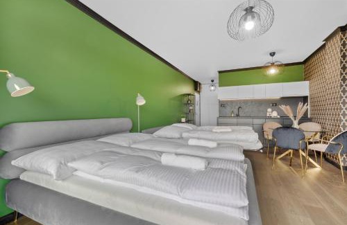 Old Town Wohnung | LAM Art Deco Castle View - AC - Balcony