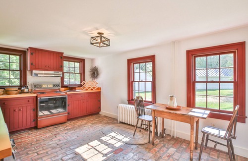 Bluemont Haus | Lamontagne Farmhouse a Rural Pristine Setting