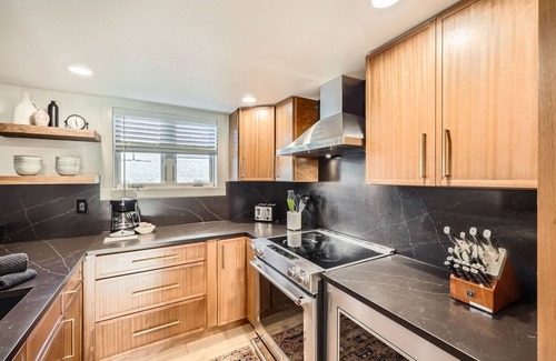 Warrior's Mark Eigentumswohnung | Lances West 7 2 Bedroom Condo by RedAwning