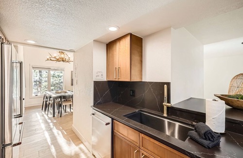 Warrior's Mark Eigentumswohnung | Lances West 7 2 Bedroom Condo by RedAwning