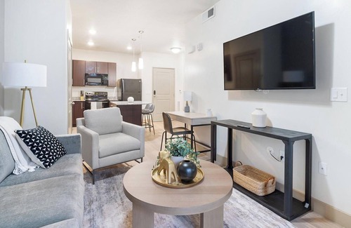 Sandy Wohnung | Landing | Amazing 1BD, Pool, Gym