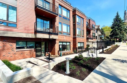 Little Italy Wohnung | Landing at Baricelli - 1 Bedroom in University Circle
