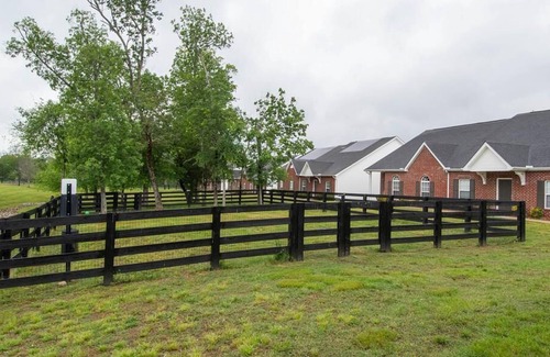 Spring Hill Wohnung | Landing at Chapman's Retreat Apartments - 2 Bedrooms in Downtown Spring Hill