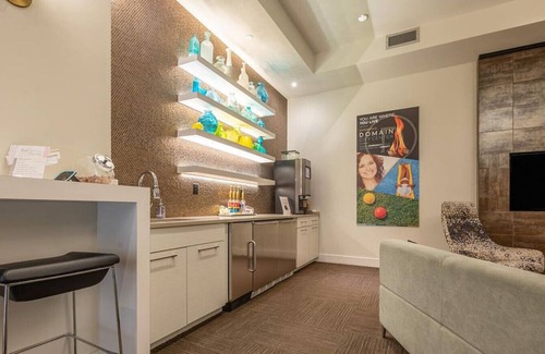 Lenexa Wohnung | Landing at Domain at City Center - 1 Bedroom in Downtown Lenexa