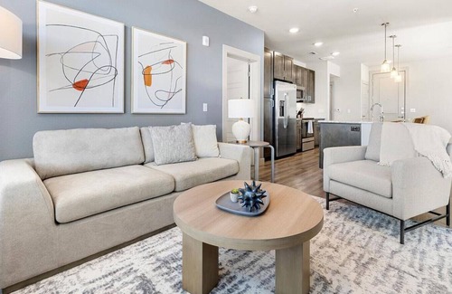 Auburn Hills Wohnung | Landing at Five Points of Auburn Hills - 2 Bedrooms in Downtown Auburn Hills