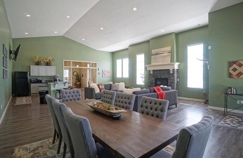 Magna Wohnung | Landing at Oquirrh Hills - 1 Bedroom in Downtown Magna