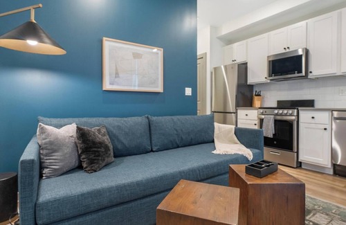 University City Wohnung | Landing | Chic 1BD, Gym