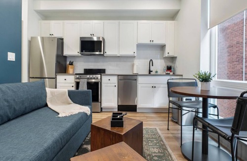 University City Wohnung | Landing | Chic 1BD, Gym