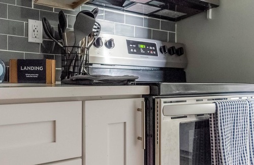 Indianapolis Wohnung | Landing at Lake Castleton - 1 Bedroom in I 69/Fall Creek