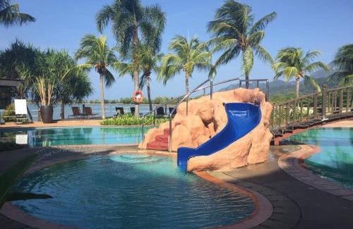 Kuala Teriang Haus | Langkawi Lagoon Floating Resort 02