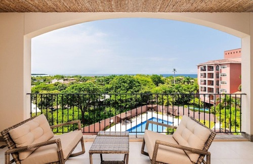 Pacuare Reserve Eigentumswohnung | Langosta Beach Ocean View Penthouse w Pool