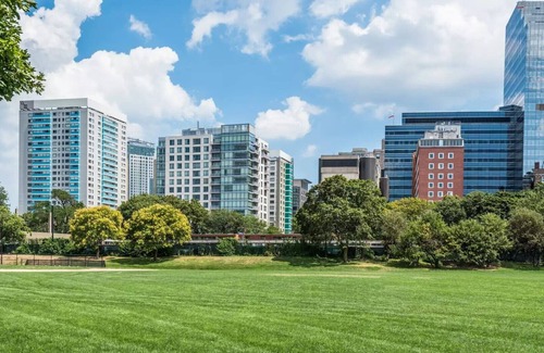 West End Wohnung | Large 2 Bedroom/ 2 Bathroom w/River Views Nearby MGH, MIT, Harvard, W/D in Suite