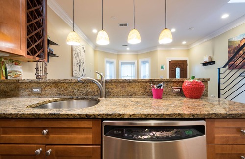 Bloomingdale Haus | Große 2BR 2. 5 BA Downtown DC