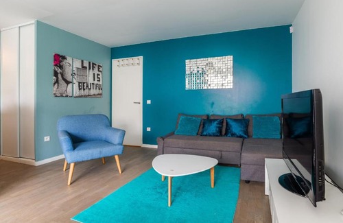 Universite Wohnung | Large 2br with parking and terrace in Nanterre nearby La Défense - Welkeys