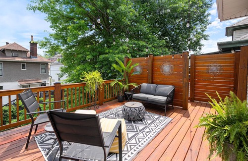 Deer Park Haus | Large 4-bdrm historic Highlands home just steps to bars, parks and restaurants!